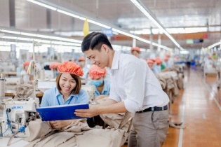 Dệt may đạt thặng dư gần 18 tỷ USD, cao nhất trong nhiều năm xuất khẩu