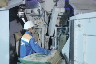Ngành xi măng lập kỷ lục về tiêu thụ gần 97 triệu tấn