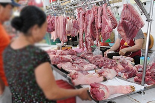 Bộ Công Thương: Đủ nguồn cung thịt lợn cho thị trường trong nước