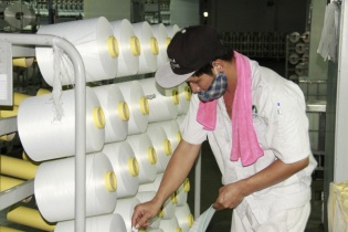 Thu về hơn 4 tỷ USD, xơ sợi Việt Nam đang xuất khẩu với giá nào?