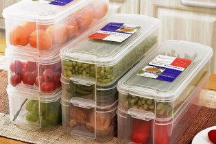 Đồ đựng thực phẩm làm bằng nhựa nhiệt dẻo tái chế (PET) bị cấm cửa sang Hàn Quốc