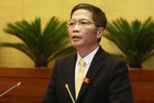 Chặn hàng hóa nước ngoài đội lốt xuất xứ Việt Nam