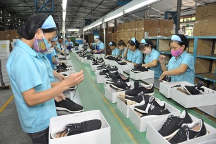 Ngành Công Thương năm 2020 và nhiệm vụ xuất siêu 15-17 tỷ USD