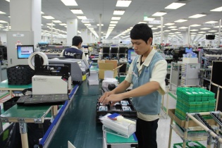 Xuất nhập khẩu nửa đầu tháng 2 đạt 19,23 tỷ USD