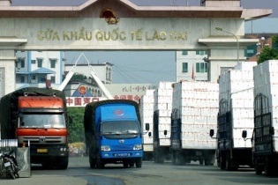 Lại xuất hiện tình trạng ùn ứ hàng nghìn xe nông sản ở các cửa khẩu phía Bắc