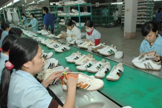 Xuất khẩu giày dép, túi xách "bay hơi" gần 1,4 tỷ USD