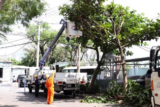 Bão số 9 gây sự cố với nguồn điện, lưới điện tại miền Trung