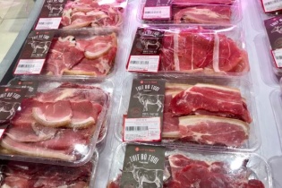 Người Việt giảm tiêu thụ gạo, tăng tiêu thụ thịt 