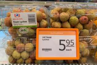 230 siêu thị FairPrice tại Singapore bán vải thiều Việt Nam