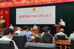 Thứ trưởng Bộ Công Thương: Nhập siêu chưa đáng ngại
