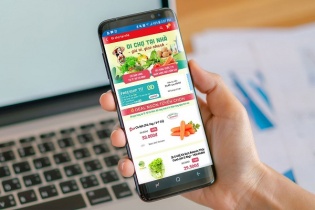 6 sàn thương mại điện tử cung ứng hàng hóa thiết yếu cho vùng dịch
