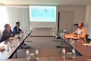 Lãnh đạo Vinatex gặp gỡ đối tác nhập khẩu hàng may mặc tại châu Âu