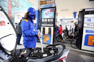 Giá hàng hóa thiết yếu leo thang vì dịch bệnh và căng thẳng Nga-Ukraine