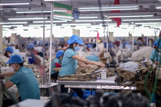 Doanh nghiệp gặp khó khăn trong vận chuyển hàng dệt may đi Nga