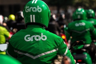 Grab chưa gửi giải trình về phụ thu phí nắng nóng