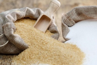 Đường mía nhập khẩu từ 5 nước ASEAN vào Việt Nam chịu thuế 47,64%