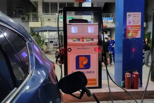 Bộ Công thương: Không để gián đoạn nguồn cung xăng dầu 