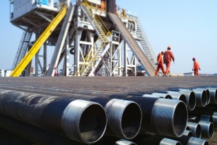 Ống thép dẫn dầu Việt Nam tiếp tục chịu thuế 37,4% tại Canada