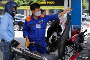 Sau 3 kỳ giảm liên tiếp, giá xăng về bằng mức giá tháng 10/2021