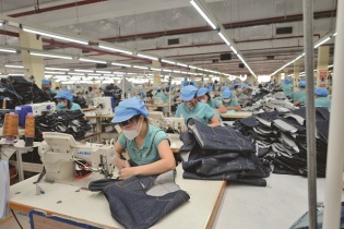 Lợi nhuận 9 tháng tăng, nhưng Vinatex đang lo thiếu đơn hàng cuối năm