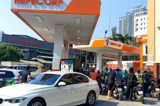 Tiếp tục gỡ khó cho doanh nghiệp xăng dầu