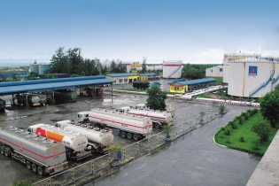 Việt Nam nhập 80% dầu thô và xăng dầu thành phẩm 
