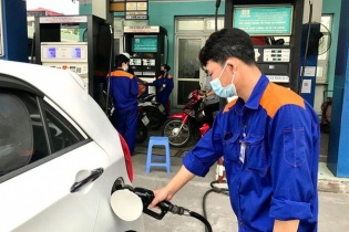 Chuyên gia kinh tế: Quỹ bình ổn xăng dầu chưa giúp bình ổn giá