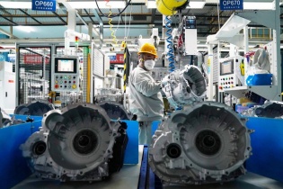 Nhập khẩu nhóm hàng nguyên liệu sản xuất giảm rất mạnh