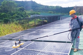 Mỹ rà soát giữa kỳ biện pháp tự vệ với pin năng lượng mặt trời