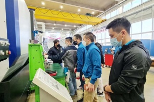 Bộ Công thương và Samsung phối hợp đào tạo chuyên gia khuôn mẫu