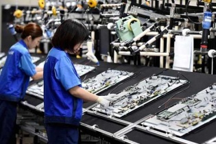 Nhập khẩu hàng hóa giảm mạnh, Bộ Công thương lý giải nguyên nhân