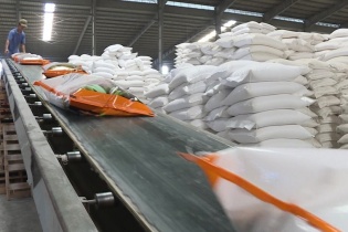 Được lợi từ giá tăng, xuất khẩu gạo tiến gần mốc 5 tỷ USD