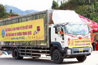 Việt Nam xuất khẩu lô tổ yến đầu tiên sang Trung Quốc