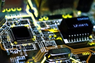 Doanh thu xuất khẩu máy tính, điện thoại đạt xấp xỉ 110 tỷ USD