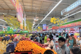 Tín hiệu tích cực từ sản xuất công nghiệp và dịch vụ dịp Tết Nguyên đán 2024