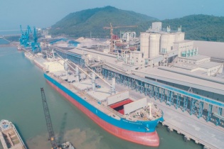 Xi măng Long Sơn liên tục xuất khẩu sang Mỹ