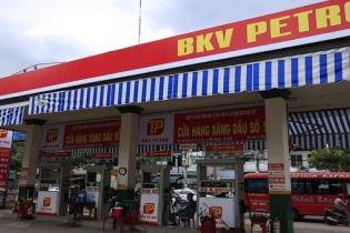 Nợ thuế hơn 220 tỷ, một doanh nghiệp xăng dầu bị dừng thủ tục hải quan