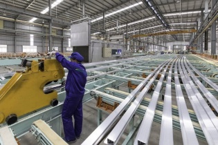 Mỹ kết luận sơ bộ vụ việc chống bán phá giá nhôm đùn ép từ Việt Nam