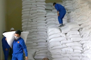 Bộ Công thương yêu cầu xác minh thông tin doanh nghiệp bỏ thầu gạo giá thấp
