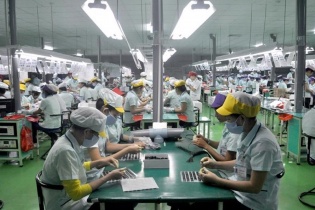 HSBC: Xuất khẩu tăng trưởng được dẫn dắt bởi sự phục hồi của mảng điện tử