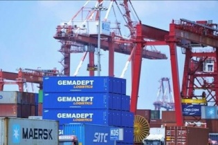 Hơn 2 tỷ USD hàng hóa xuất nhập khẩu được làm thủ tục thông quan mỗi ngày