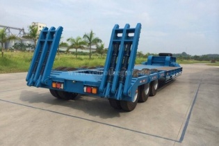 Sản phẩm sơ mi rơ moóc bị điều tra chống lẩn tránh thuế tại Canada