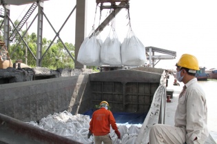 Doanh nghiệp cần phối hợp điều tra với Philippines về thuế tự vệ xi măng