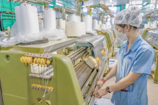 Khách hàng yêu cầu doanh nghiệp Việt đẩy nhanh tiến độ sản xuất và giao hàng