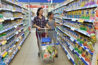 Chuẩn bị kịch bản cho tiêu dùng hàng hóa cuối năm 2025 