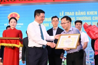 Công bố Báo cáo Xuất nhập khẩu Việt Nam năm 2024