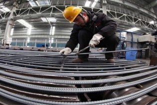 Tăng điều tra, áp dụng biện pháp phòng vệ với hàng nhập khẩu