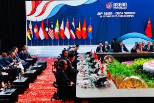 Ký Nghị định thư nâng cấp Hiệp định thương mại tự do ASEAN - Trung Quốc 