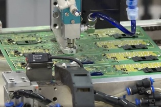 Xuất khẩu điện tử trước yêu cầu sản xuất bền vững