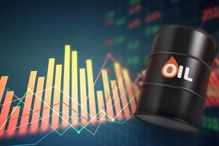 Giá xăng tăng thêm 450-530 đồng/lít